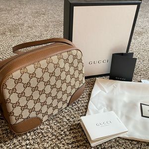 Gucci Bree Canvas Leather Dark Brown Cross…